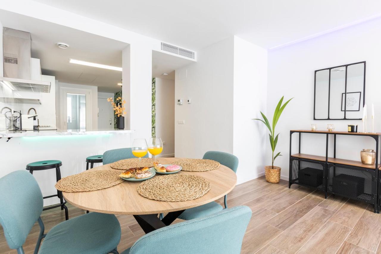 Fabuloso Apartamento Nuevo Con Parking Y Piscina Malaga Luaran gambar