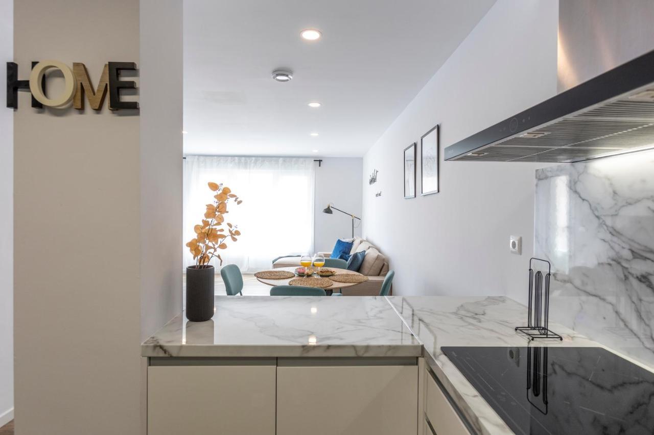Fabuloso Apartamento Nuevo Con Parking Y Piscina Malaga Luaran gambar