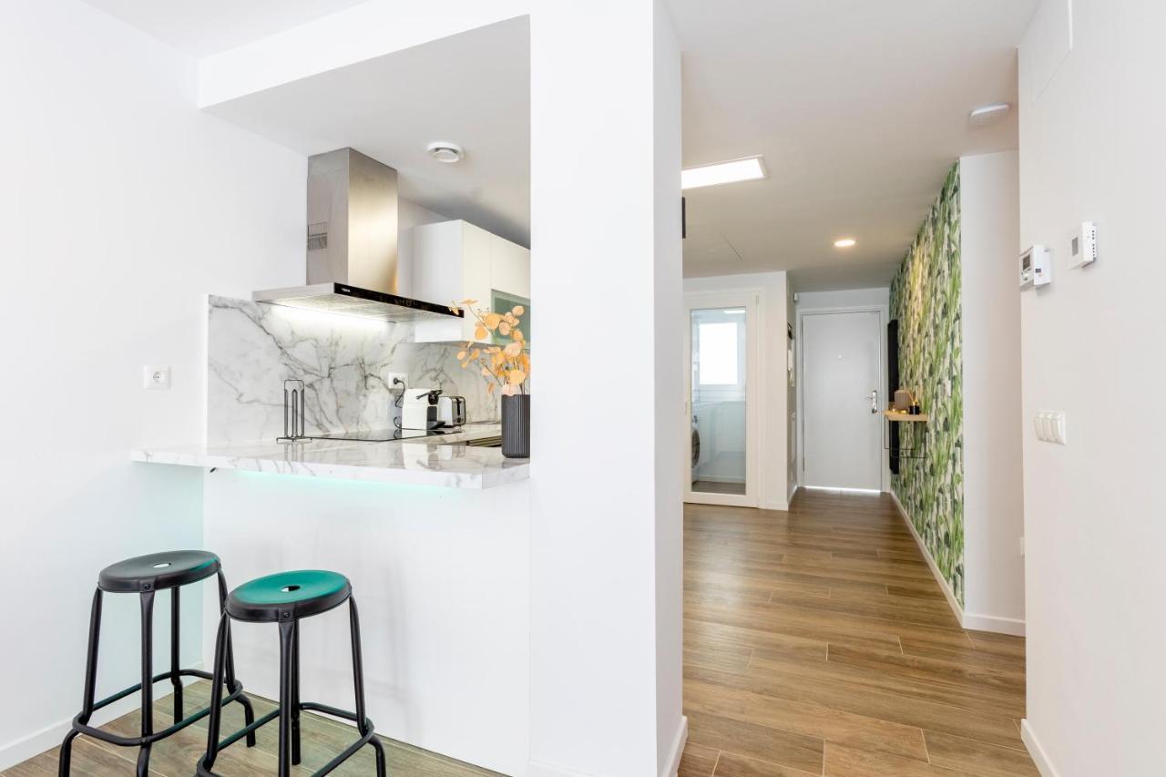 Fabuloso Apartamento Nuevo Con Parking Y Piscina Malaga Luaran gambar