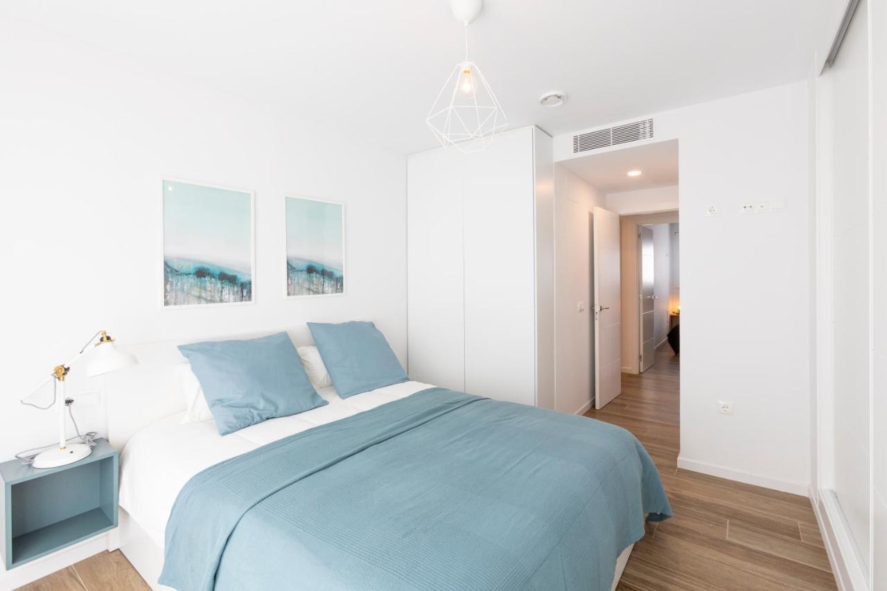 Fabuloso Apartamento Nuevo Con Parking Y Piscina Malaga Luaran gambar